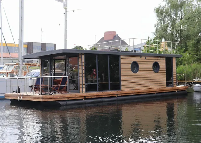 Houseboat Leni, Flensburg