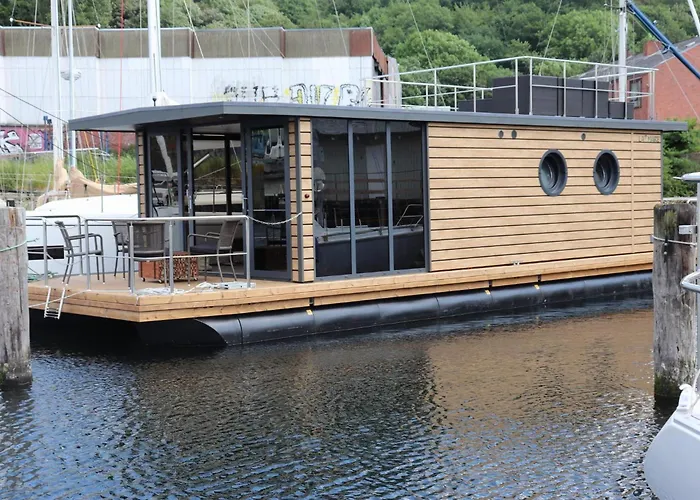 Houseboat Leni, Flensburg